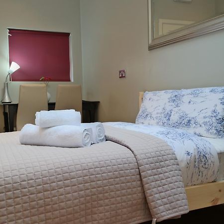 London Malvern Road Rooms To Let Londres Exterior foto
